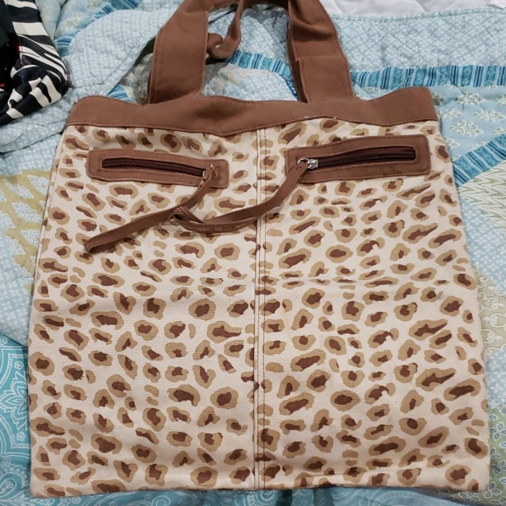 Large cheetah shoulder bag